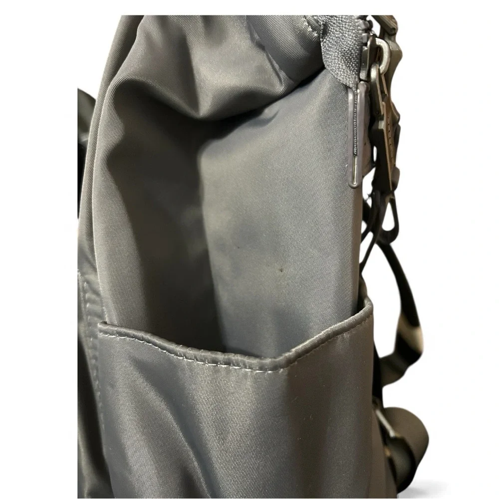 Baggallini Soho Travel Laptop Backpack Charcoal Gray with Luggage Sleeve NWT - Picture 5 of 5